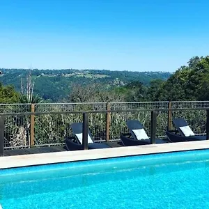 Montville Holiday Apartments Aparthotel